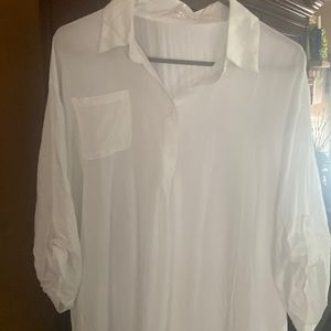NEW/white womens shirt/ 3/4 sleeved/ buttoned/ pocket/ long/lightweight 🪴🪴